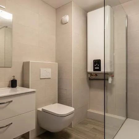 Centre Historique, Place De La Reunion